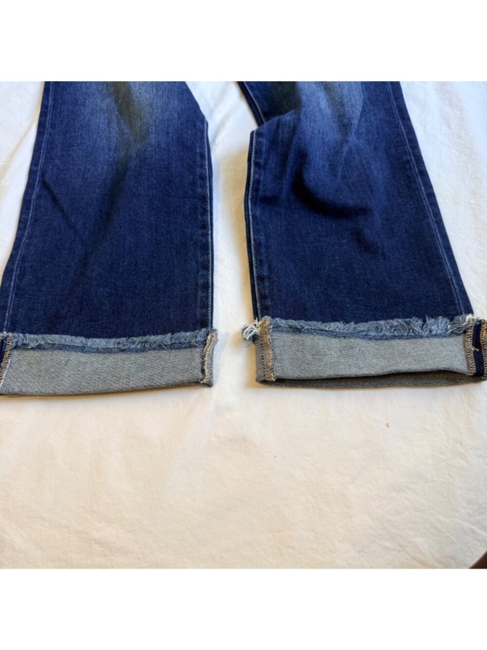 KanCan Womens Mid Rise Frayed Cuff Cropped Straight Jeans Size 29 Stretch Denim - Picture 10 of 11